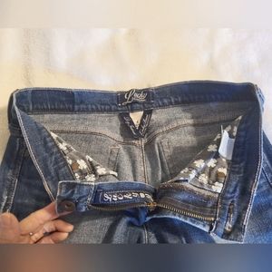 Lucky jeans